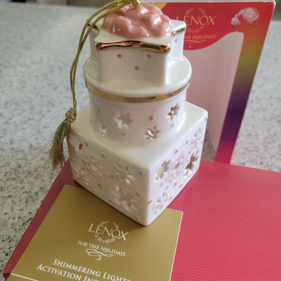 Lenox Shimmering Lights 2021 Gift Ornament Color Changing Light Up✨️NIB✨️NOS - Picture 8 of 10